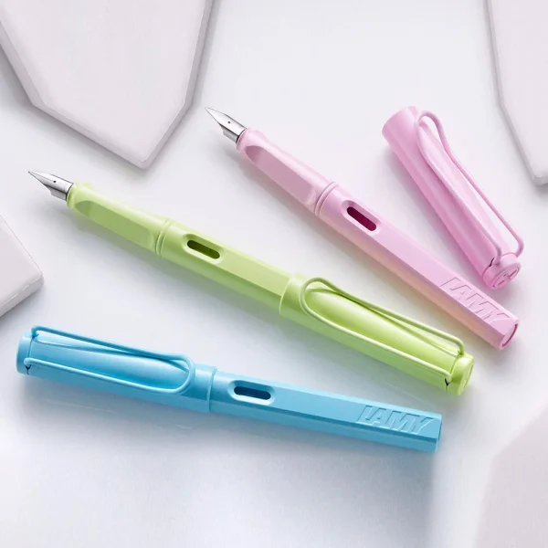 Lamy Safari Fountain Pen M-Nib